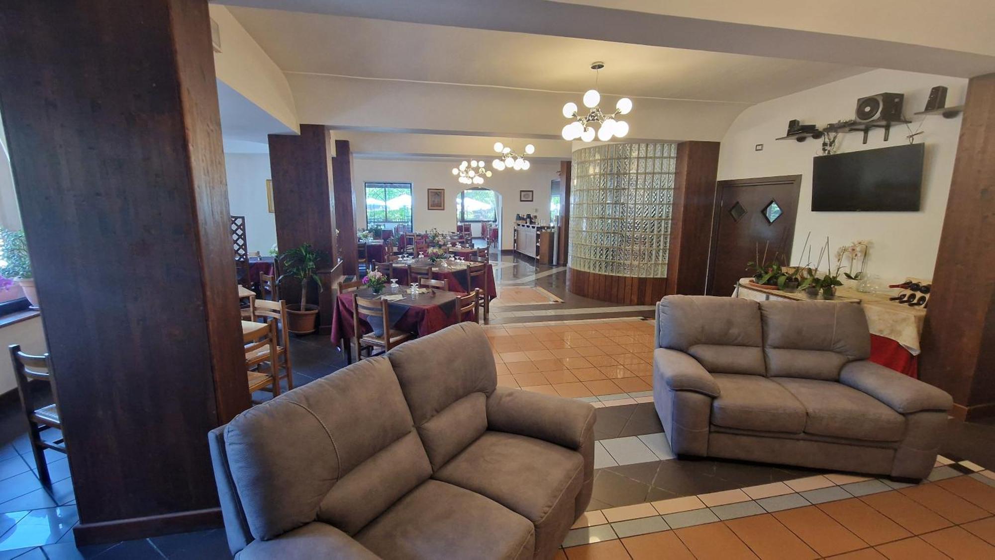 Hotel Del Lago Ampollino Caprara  ภายนอก รูปภาพ