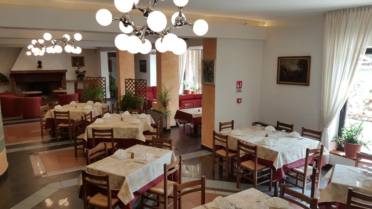 Hotel Del Lago Ampollino Caprara  ภายนอก รูปภาพ